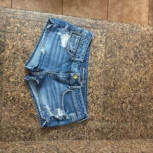 American Eagle Y2K Low Rise Distressed Denim Micro Cutoff Shortie